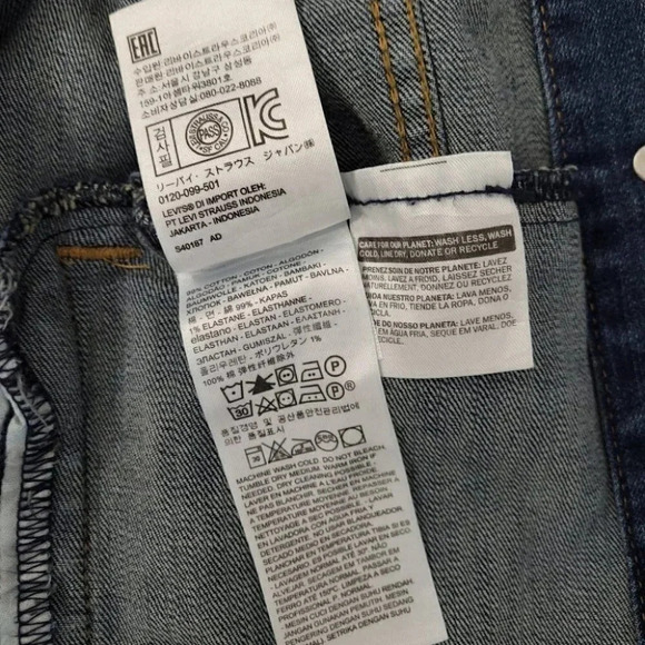 NWOT Levi's Original Trucker Jacket - Picture 12 of 13